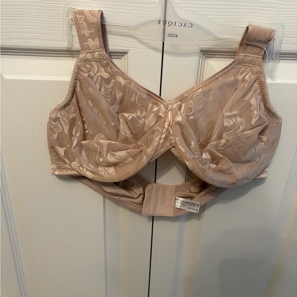 Wacoal set of 3 awareness underwire bras- 42D - Picture 6 of 10